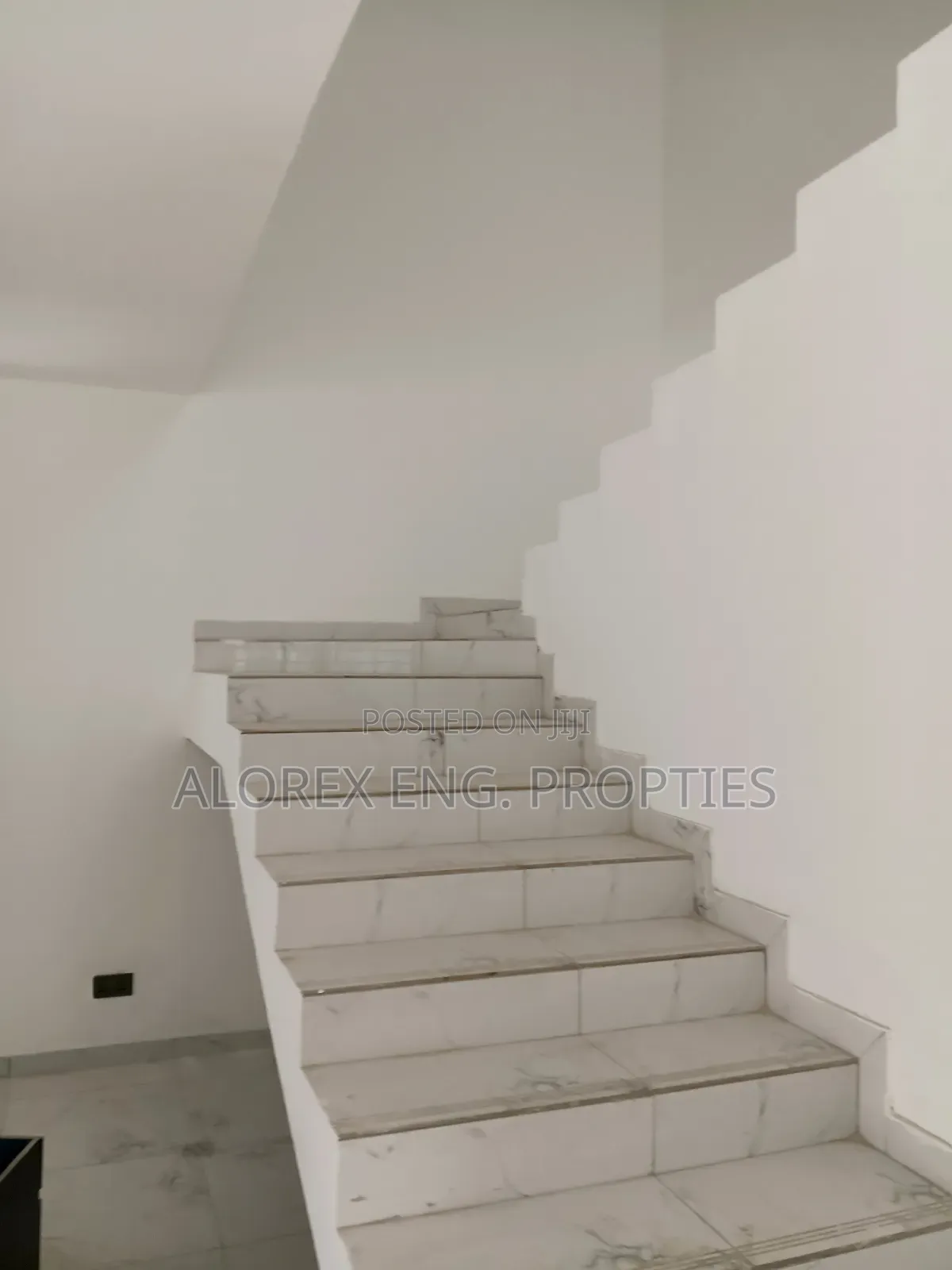 3bdrm Townhouse/Terrace in $160,000, SDA Area for sale