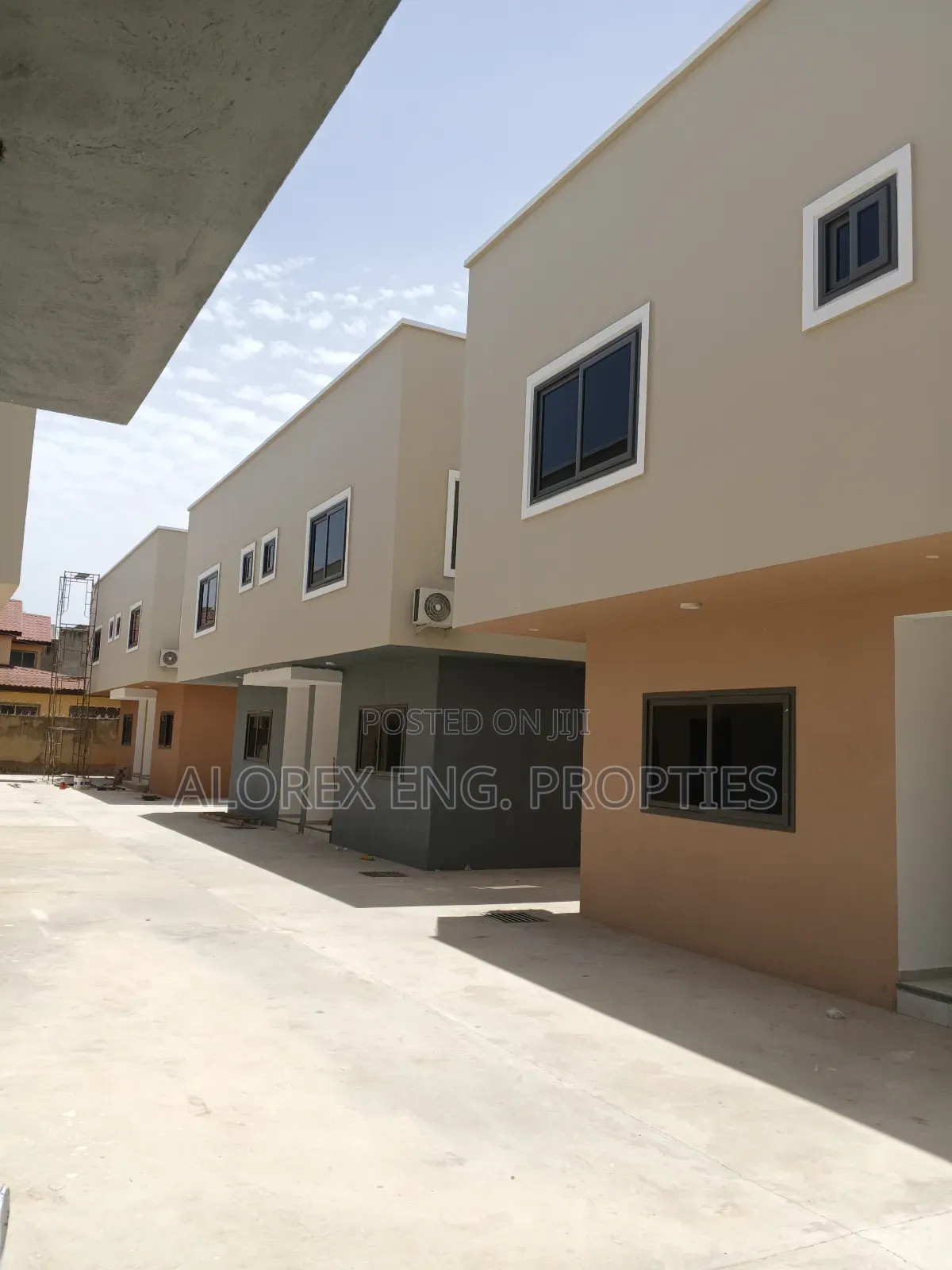 3bdrm Townhouse/Terrace in $160,000, SDA Area for sale