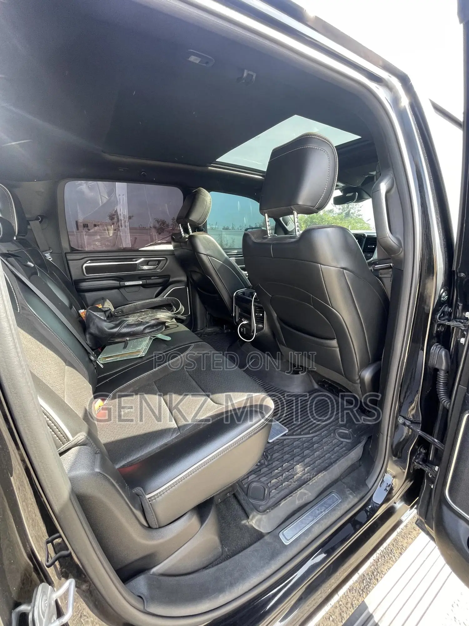Dodge RAM 1500 5.7 Petrol AWD 2019 Black