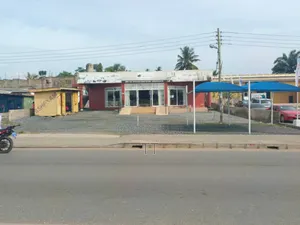 Garage and Showroom for Rental