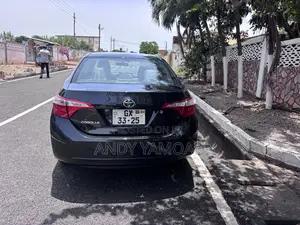 Toyota Corolla 2015 Black