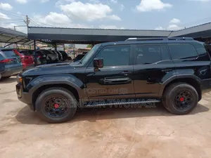 Toyota Land Cruiser Prado 2.4 Petrol 2025 Black