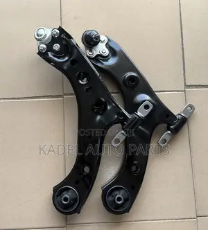 Toyota Highlander 2020 Lower Arm / Control Arm
