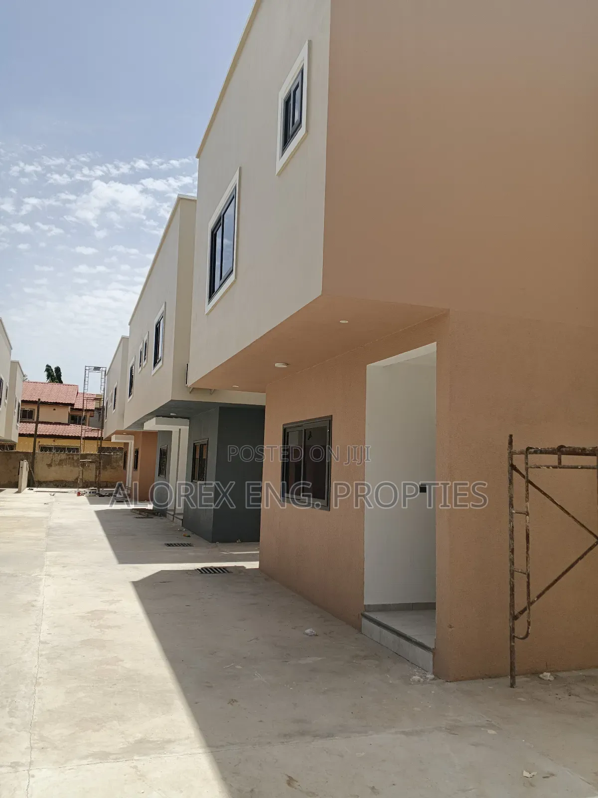 3bdrm Townhouse/Terrace in $160,000, SDA Area for sale