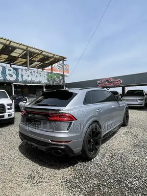 Audi RS Q8 2021 Beige