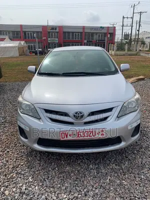 Toyota Corolla 2013 Silver