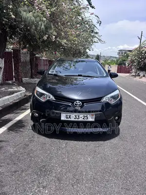 Toyota Corolla 2015 Black