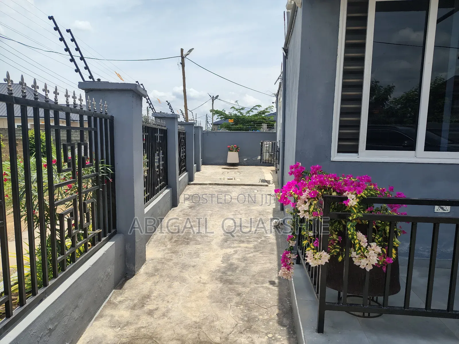 2bdrm Apartment in Pokuase for rent