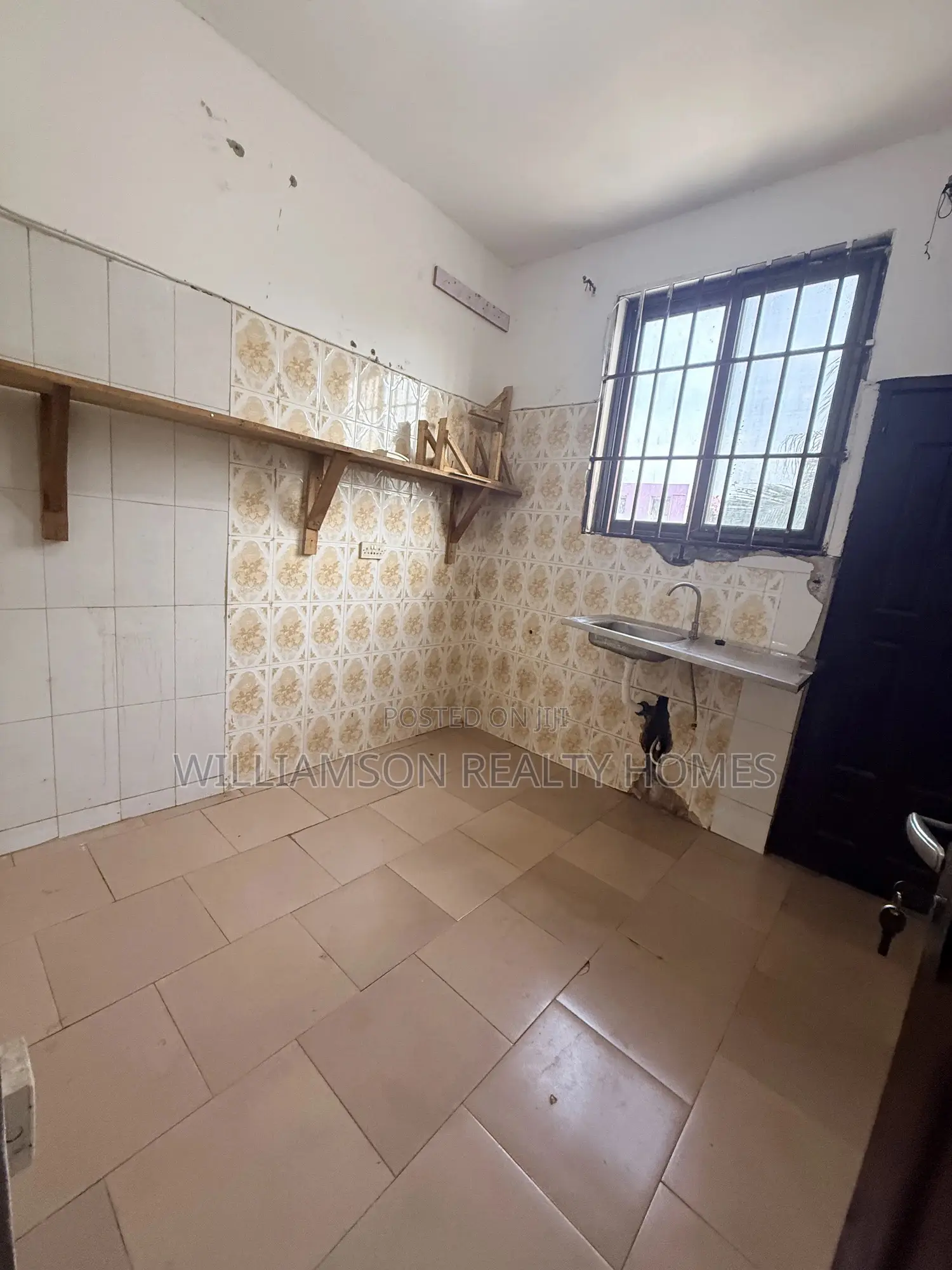 1bdrm Apartment in Community 20 Estate, Spintex for rent