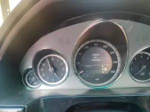 Mercedes-Benz E350 Base 4Matic Sedan AWD (3.5L 6cyl 7A) 2010 Silver