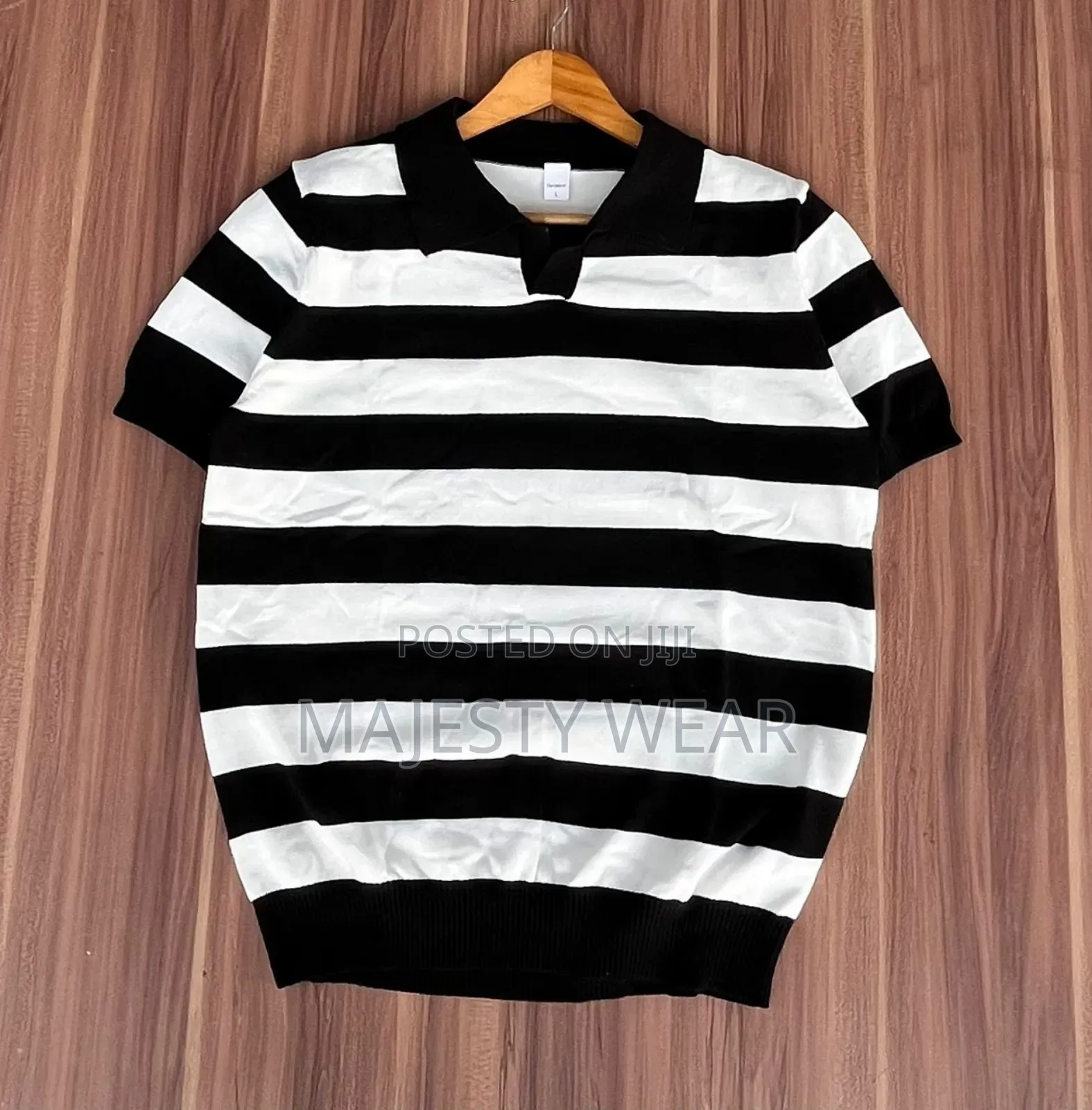 Neat Men's Knitted Shirt