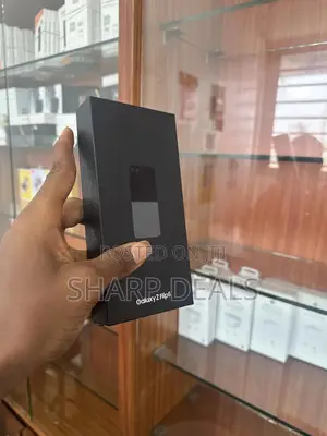 New Samsung Galaxy Z Flip 5 256 GB Black