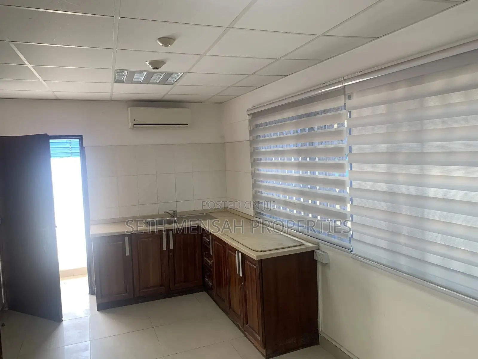 21 Bedroom Office Space for Rent at Roman Ridge