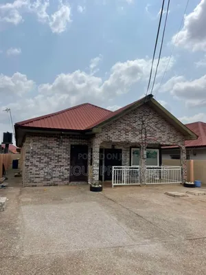 5bdrm House in Gracious Properties, Ofankor for rent