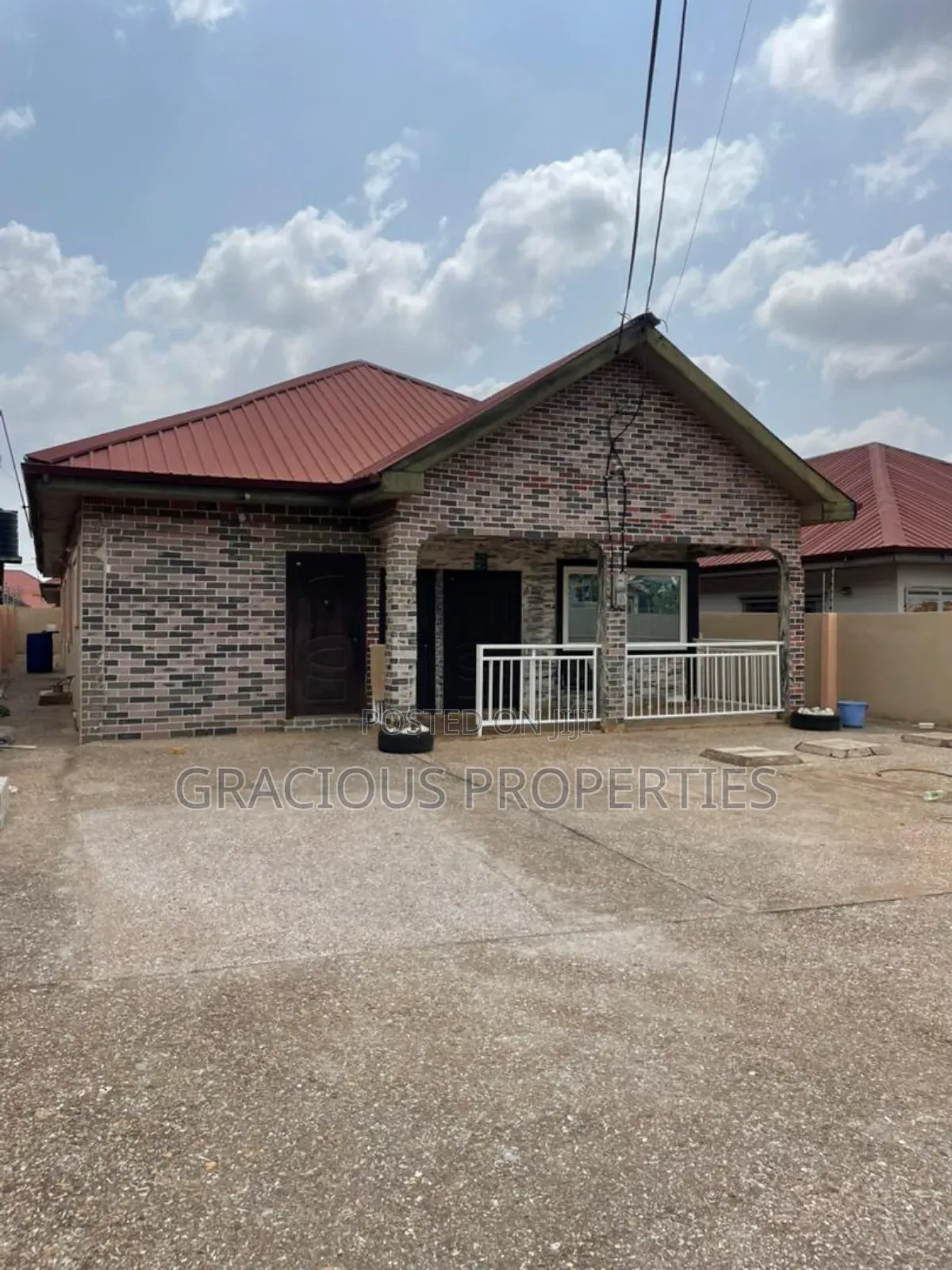 5bdrm House in Gracious Properties, Ofankor for rent