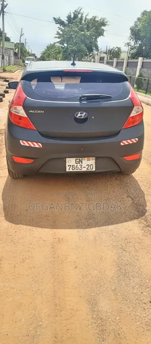 Hyundai Accent SE Automatic 2012 Black