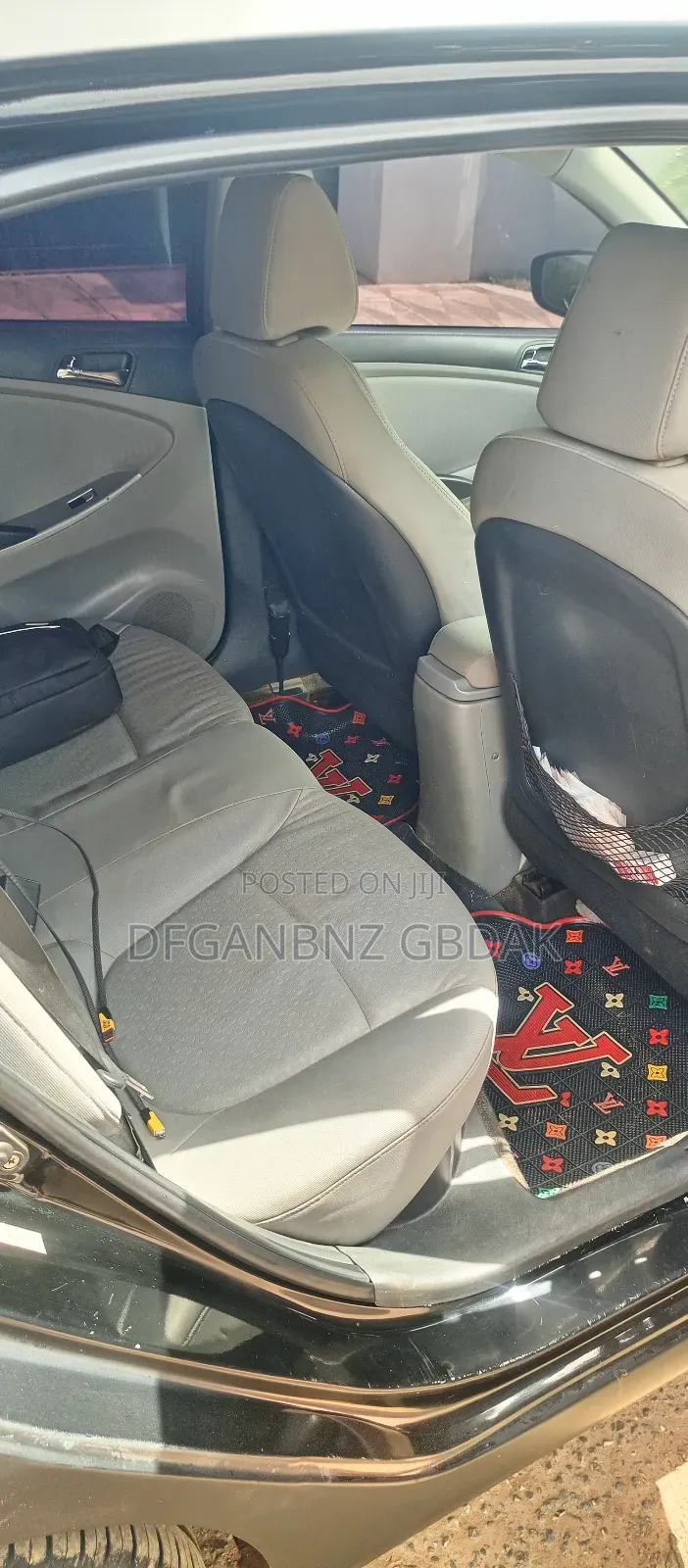 Hyundai Accent SE Automatic 2012 Black