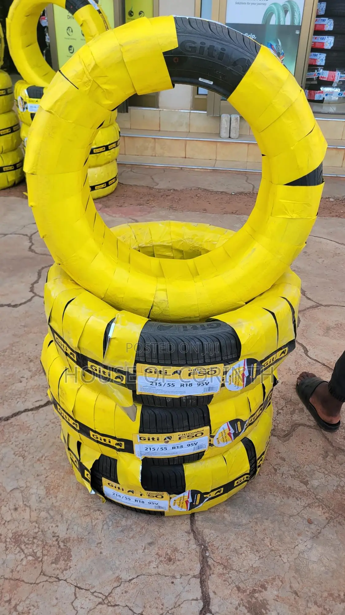215/55r18 Giti