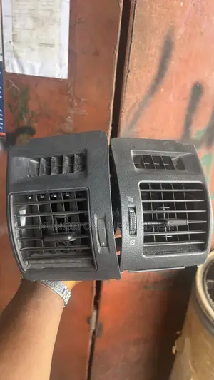 Land Cruiser Dashboard Ventilation
