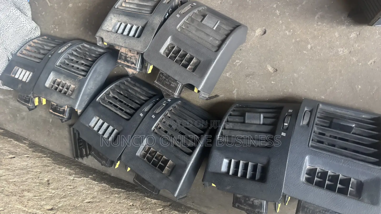 Land Cruiser Dashboard Ventilation