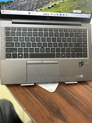 Laptop HP ZBook Firefly G8 16GB Intel Core i5 SSD 256GB