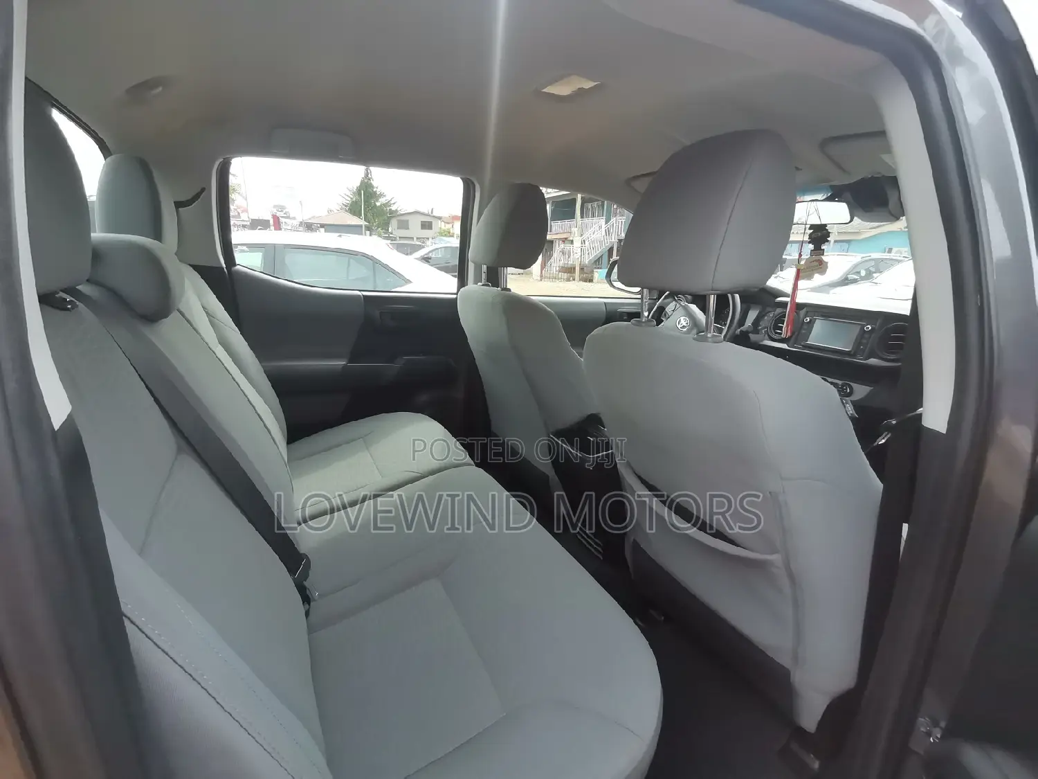 Toyota Tacoma 2018 Gray