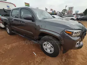 Toyota Tacoma 2018 Gray