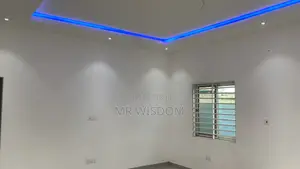 3bdrm Bungalow in Lakeside Estate, Ashaley Botwe for sale
