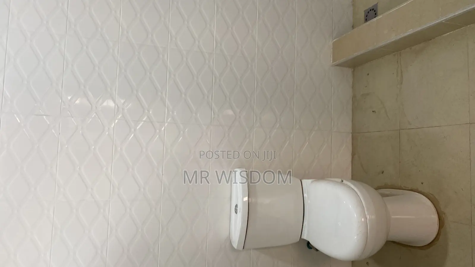3bdrm Bungalow in Lakeside Estate, Ashaley Botwe for sale