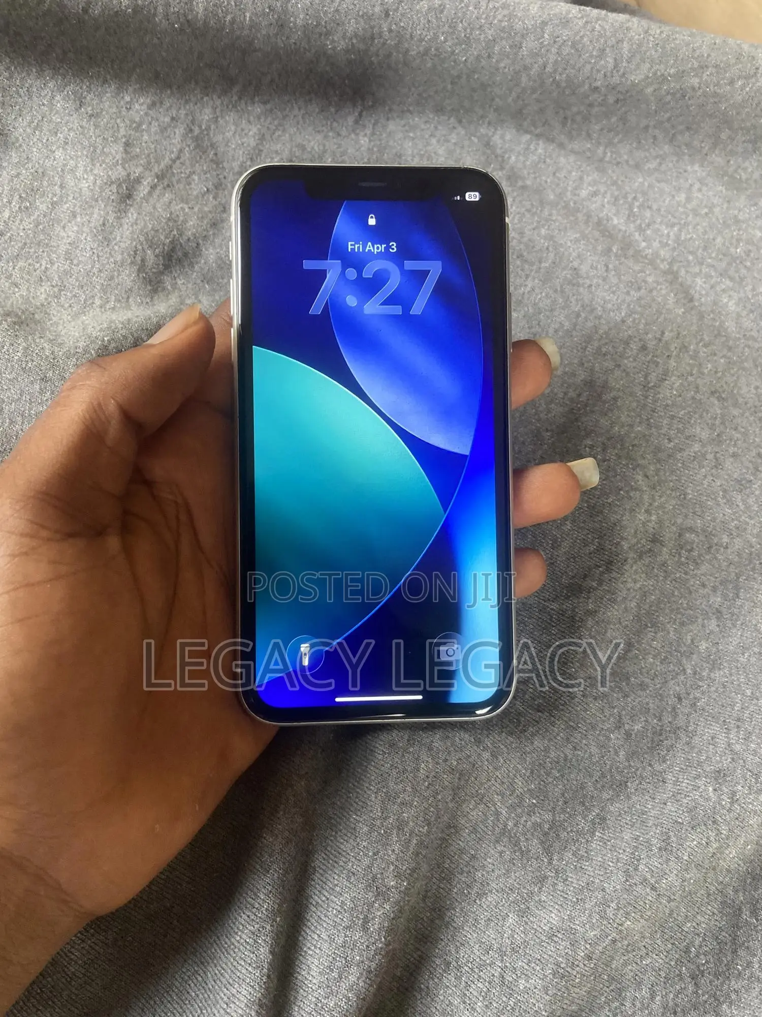 New Apple iPhone 11 128 GB White