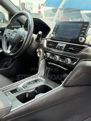 Honda Accord Sport (2.0L 4cyl Turbo 6M) 2019 White