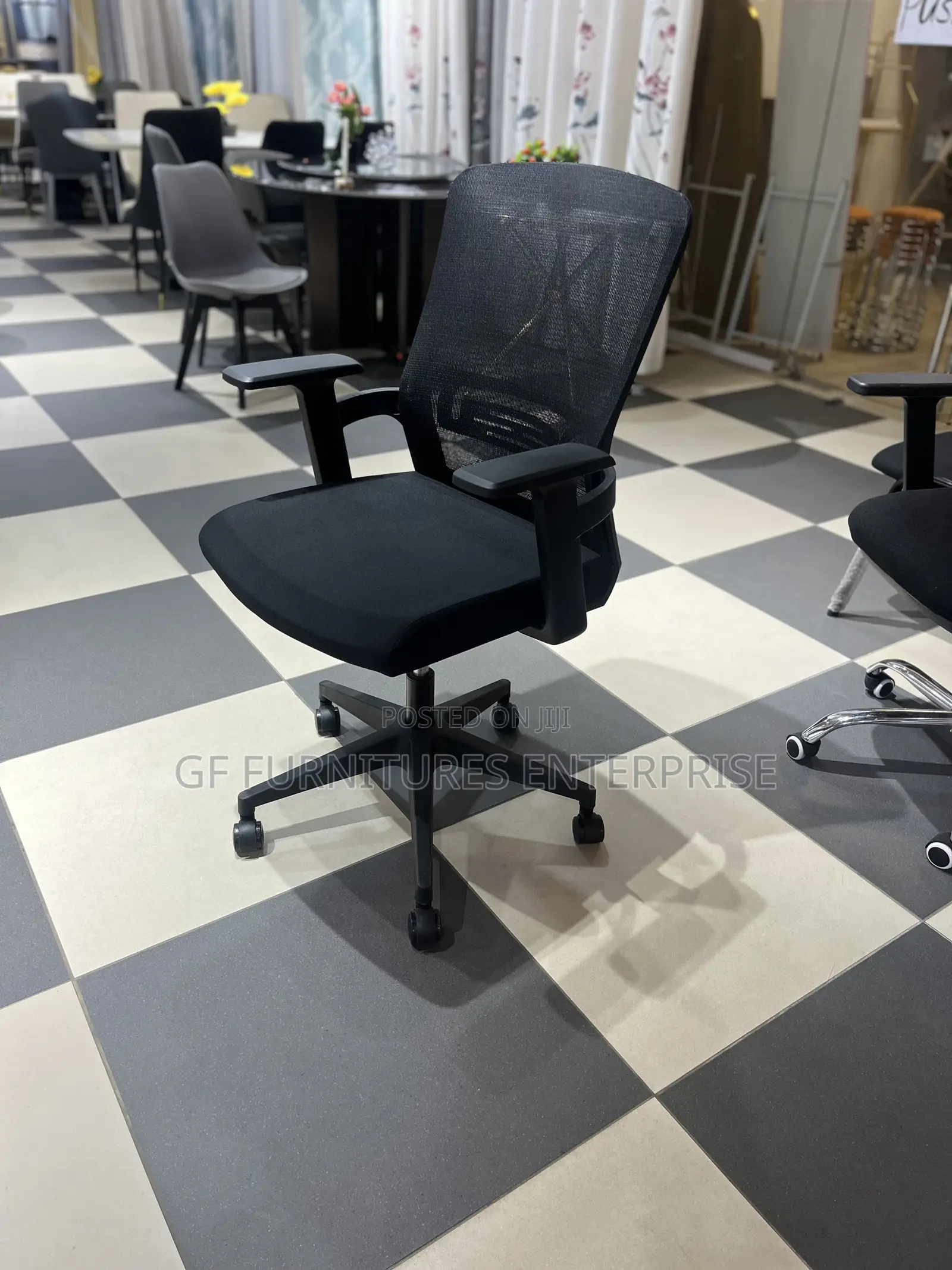 Mid-Back Office Chair