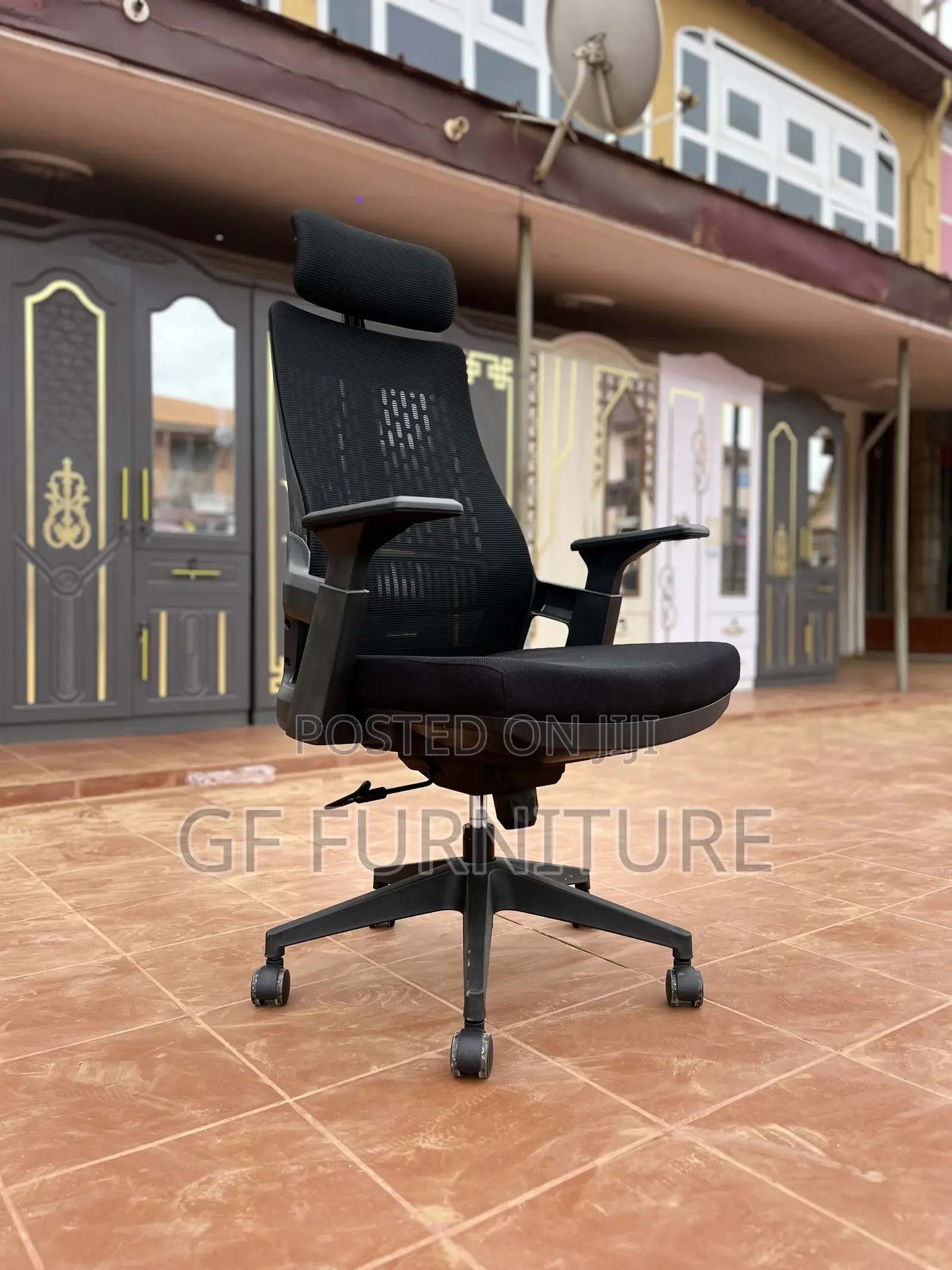 High-Back and Headrest Office Chair