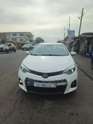 Toyota Corolla 2016 White