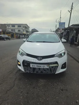 Toyota Corolla 2016 White