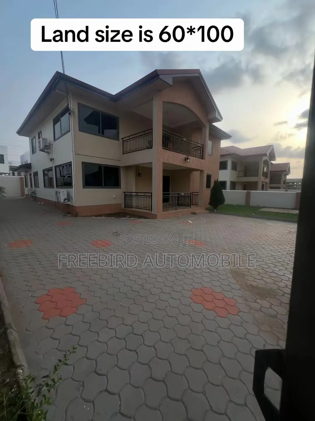 4bdrm Townhouse/Terrace in Temple Oak Estates, Ghana Flag for sale