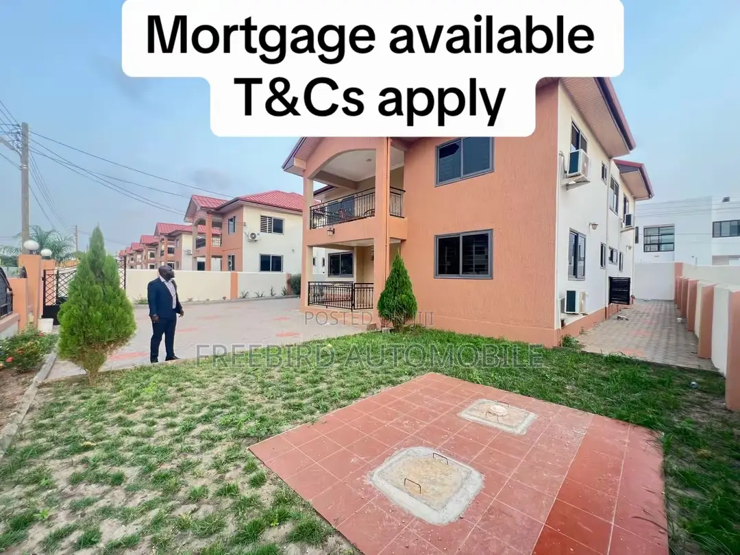 4bdrm Townhouse/Terrace in Temple Oak Estates, Ghana Flag for sale