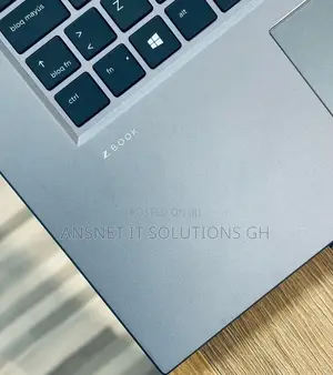 New Laptop HP ZBook Studio 16GB Intel Core i7 SSD 512GB