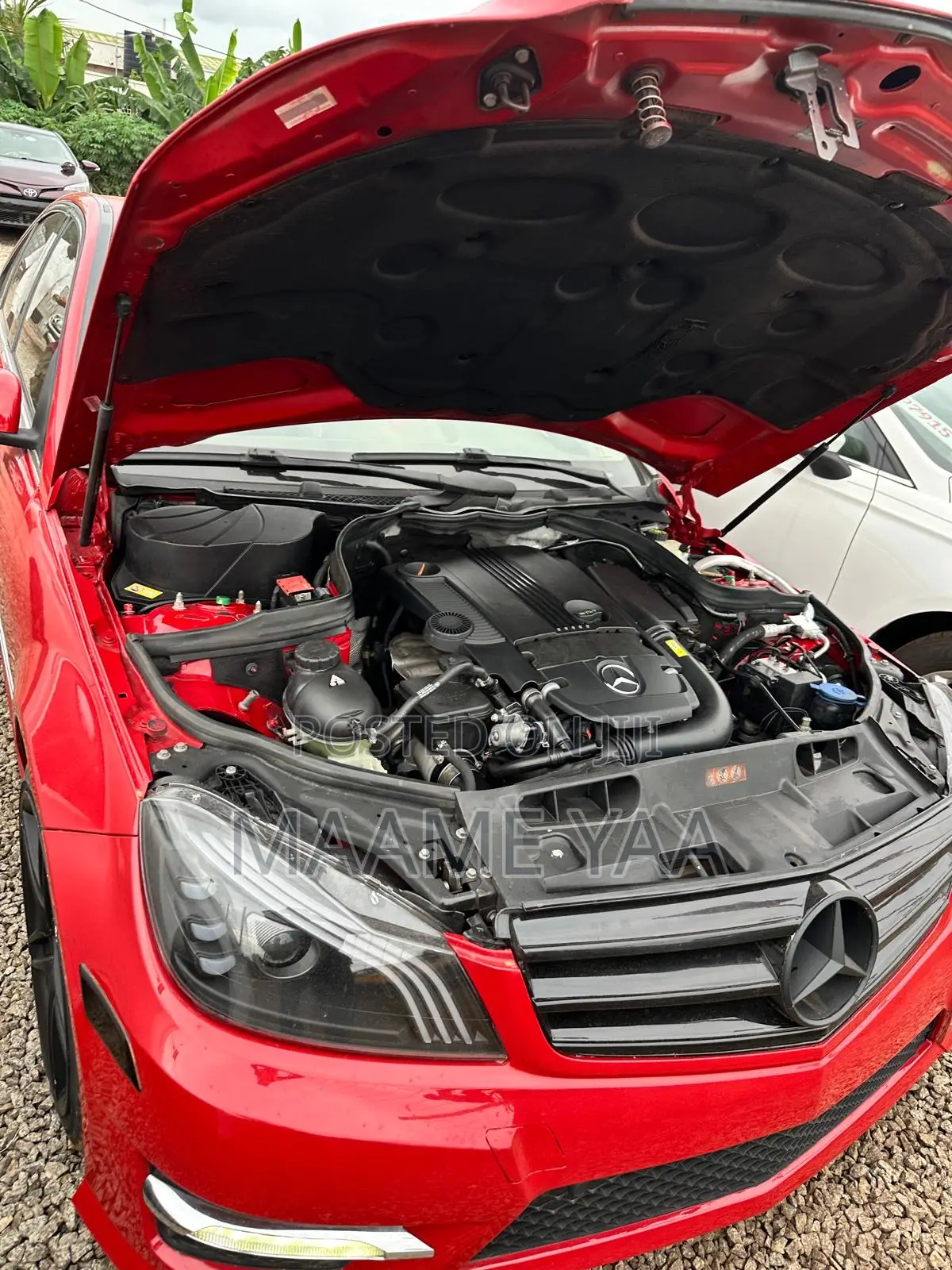 Mercedes-Benz C250 2014 Red