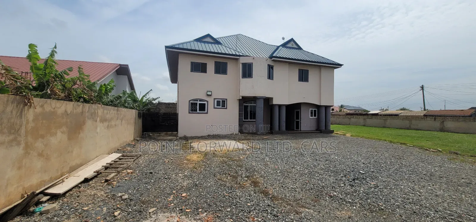 9bdrm House in Community 25 for sale