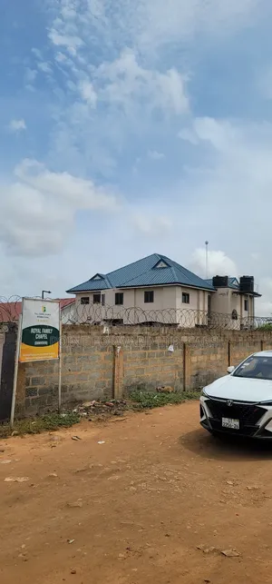 9bdrm House in Community 25 for sale