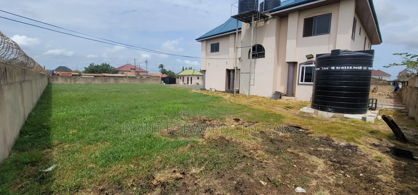 9bdrm House in Community 25 for sale
