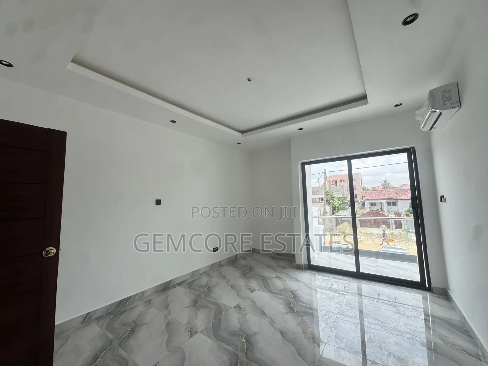 2bdrm Townhouse/Terrace in School Junction, Ashaley Botwe for sale