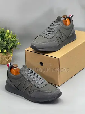 Urbanflex Shadowstride Sneakers