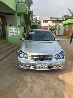 Mercedes-Benz C250 2010 Silver