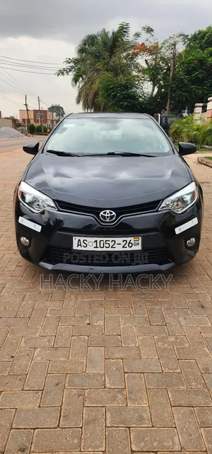 Toyota Corolla LE 4dr Sedan (1.8L 4cyl CVT) 2016 Black
