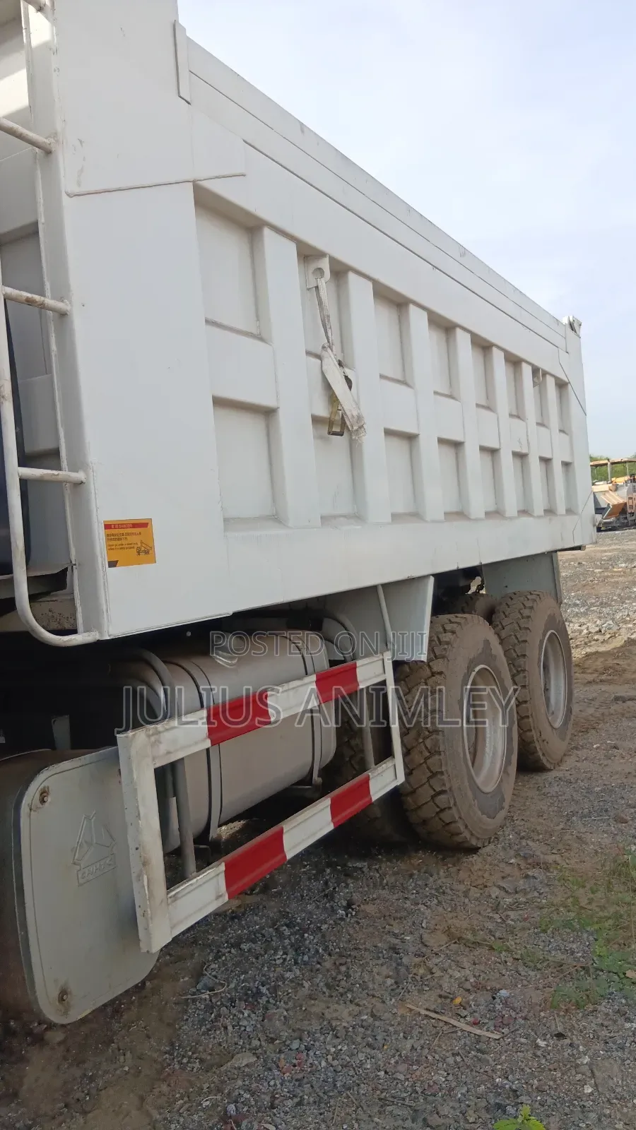 Tipper Truck 380