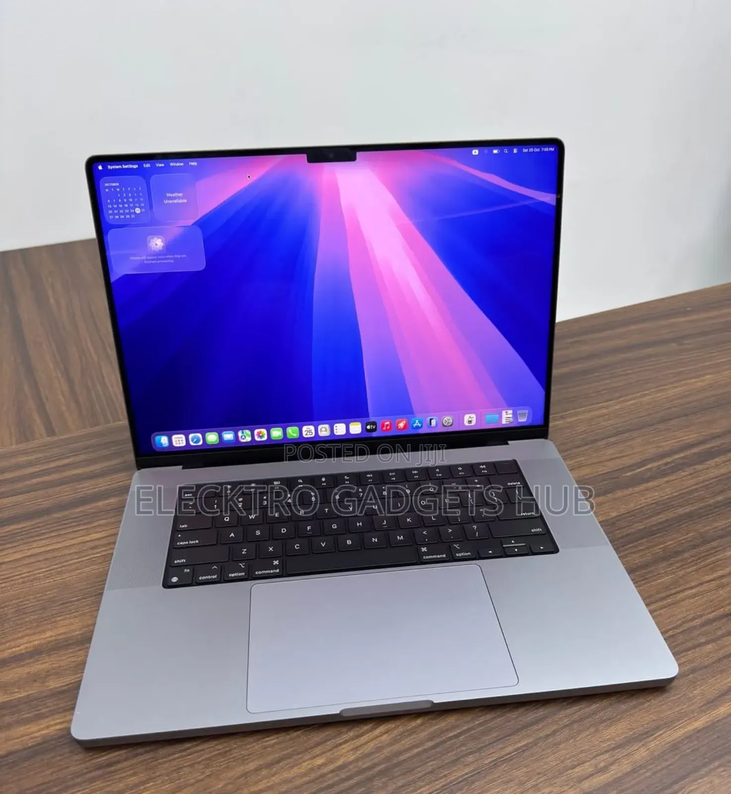 Laptop Apple MacBook Pro 2021 M1 16GB Apple M1 Pro SSD 512GB