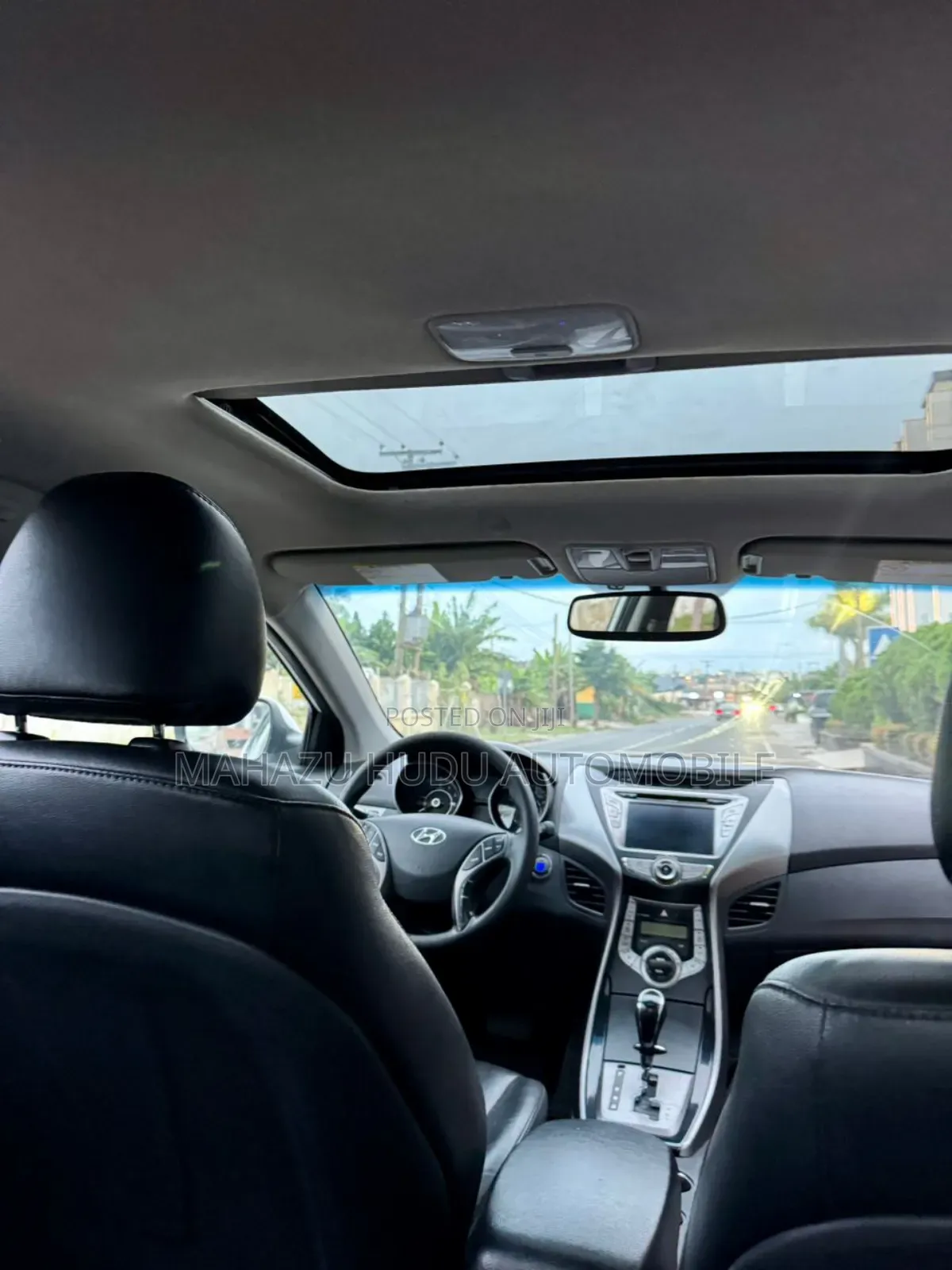 Hyundai Elantra Limited Sedan FWD (1.8L 4cyl 6A) 2013 White