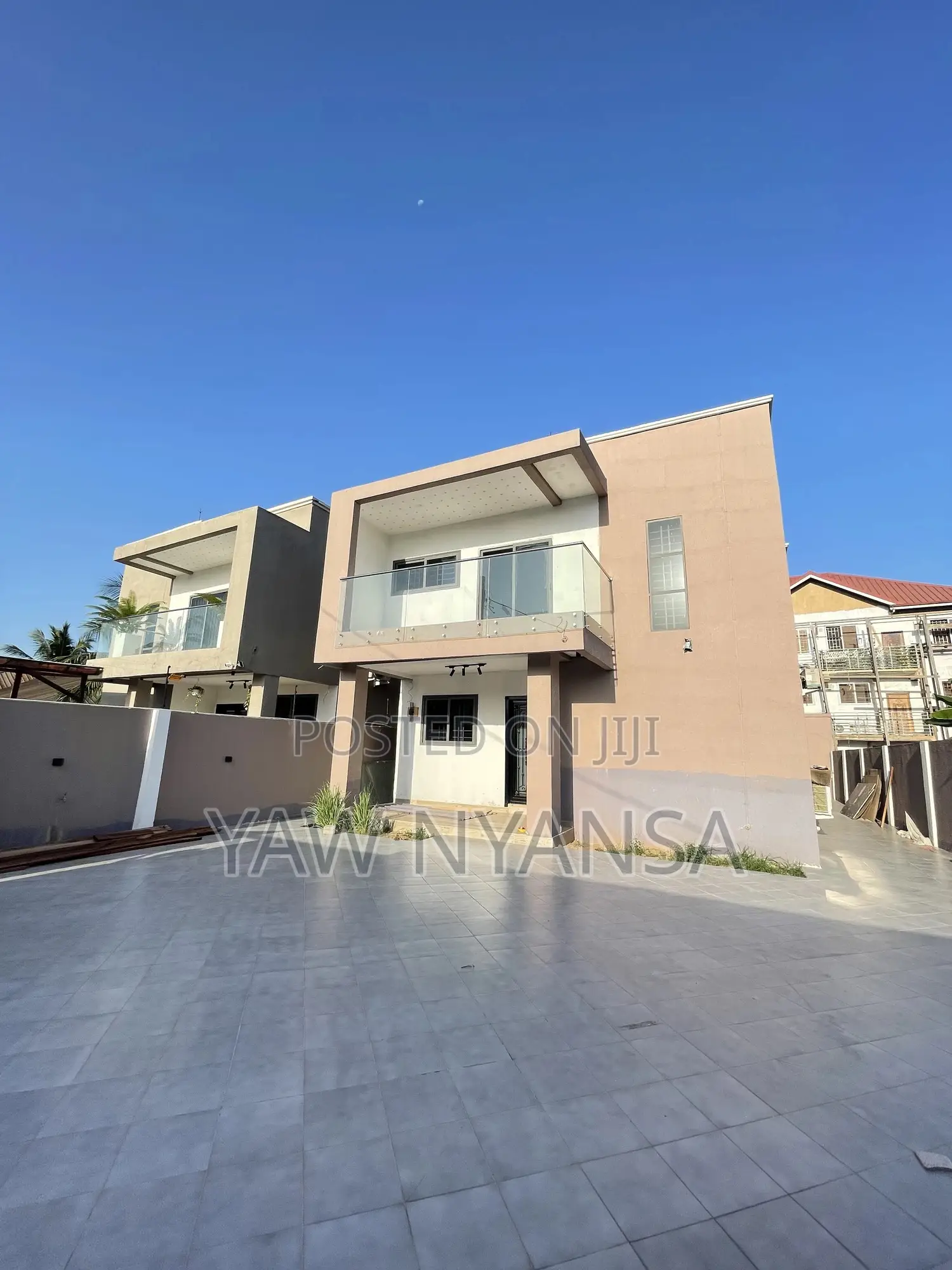 5bdrm Duplex in Bn Estate, Haatso for sale